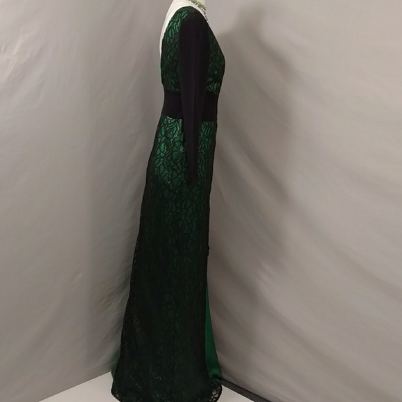 Emerald Green Gown Dido by Veronica Moncho Lobo High Quality Designer Wrap Style - Picture 5 of 8